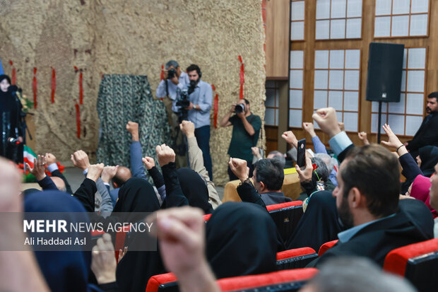 رونمایی از مستندهای رادیویی ویژه شهدای جنگ رمضان
