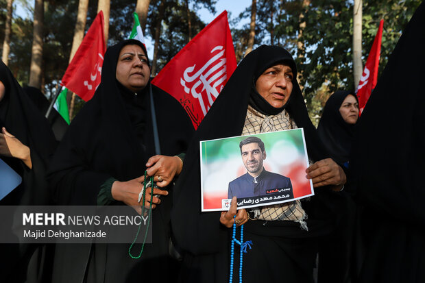 تشییع پیکر شهید «محمدمهدی رضایی» در <a href='https://sayeb.ir/tag/%db%8c%d8%b2%d8%af'></div>یزد</a>