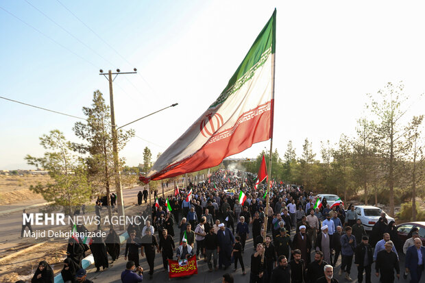 تشییع پیکر شهید «محمدمهدی رضایی» در <a href='https://sayeb.ir/tag/%db%8c%d8%b2%d8%af'></div>یزد</a>