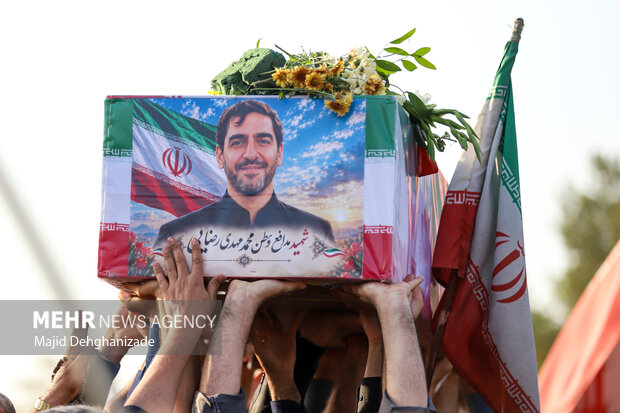 تشییع پیکر شهید «محمدمهدی رضایی» در <a href='https://sayeb.ir/tag/%db%8c%d8%b2%d8%af'></div>یزد</a>