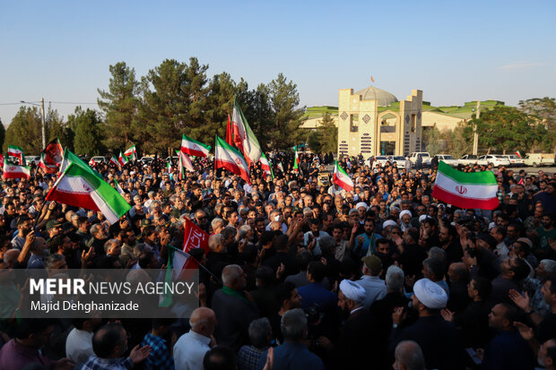 تشییع پیکر شهید «محمدمهدی رضایی» در <a href='https://sayeb.ir/tag/%db%8c%d8%b2%d8%af'></div>یزد</a>