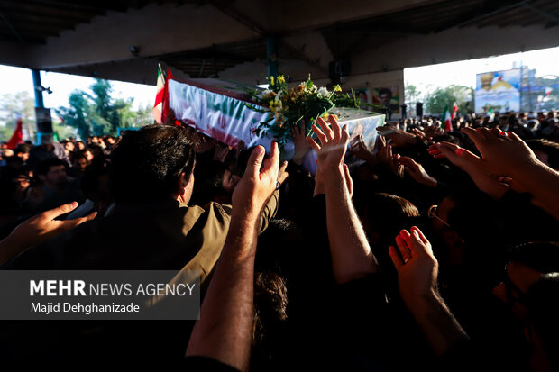 تشییع پیکر شهید «محمدمهدی رضایی» در <a href='https://sayeb.ir/tag/%db%8c%d8%b2%d8%af'></div>یزد</a>