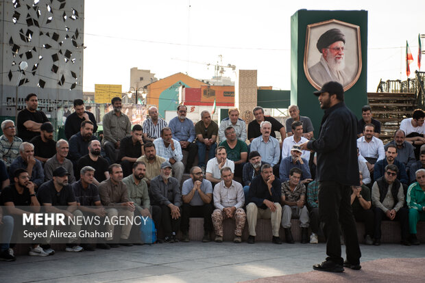 آموزش جان‌فدایان در میدان امام حسین(ع)