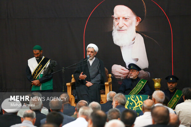مراسم یادبود آیت‌الله شبیری زنجانی در زنجان