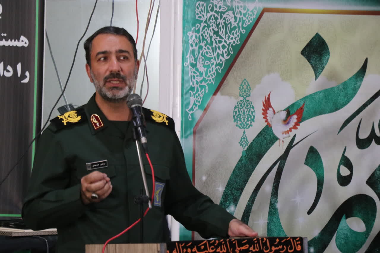 مجاهدت کارگران و صنعتگران خواب را از چشم بدخواهان نظام گرفته است