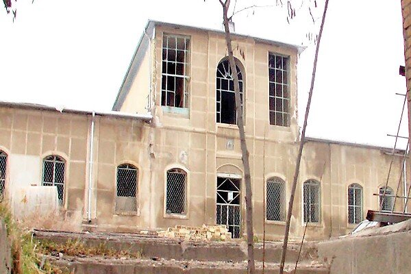 ۲ میلیارد تومان برای مرمت اضطراری دبیرستان کزازی کرمانشاه اختصاص یافت