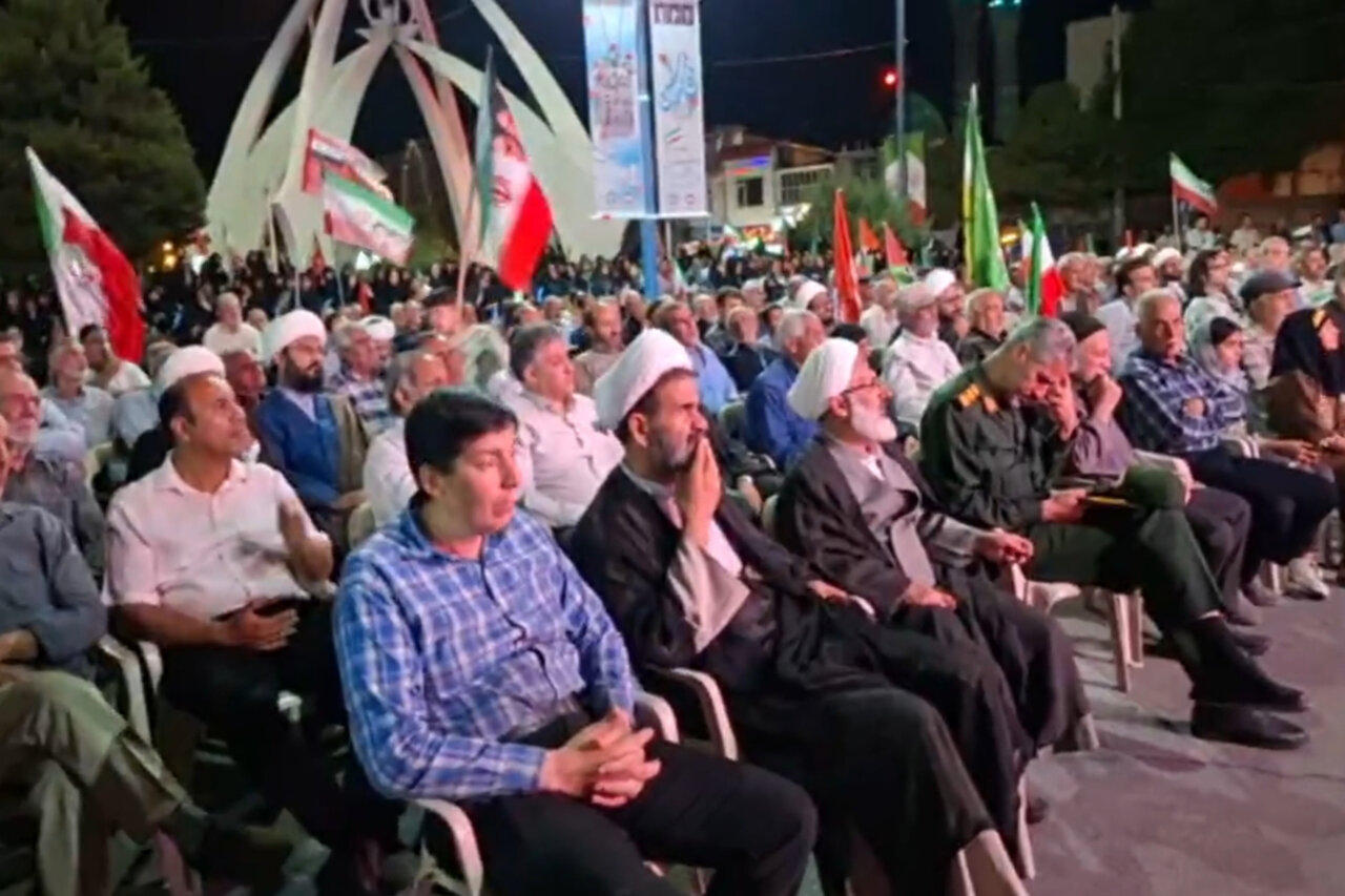 بررسی جامع: حماسه‌ای از جنس میدان؛ روایت ایستادگی در یادواره شهدای دفاع مقدس | مهر - کد e676