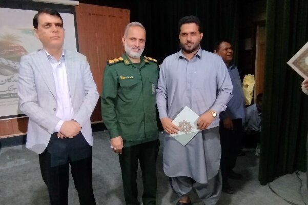 تجلیل از ۱۵۰ رزمنده، ایثارگر و بسیجی جنگ رمضان در جاسک تجلیل از ۱۵۰ رزمنده، ایثارگر و بسیجی جنگ رمضان در جاسک