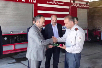 امکانات آتش نشانی جوابگوی نیاز آذرشهر نیست