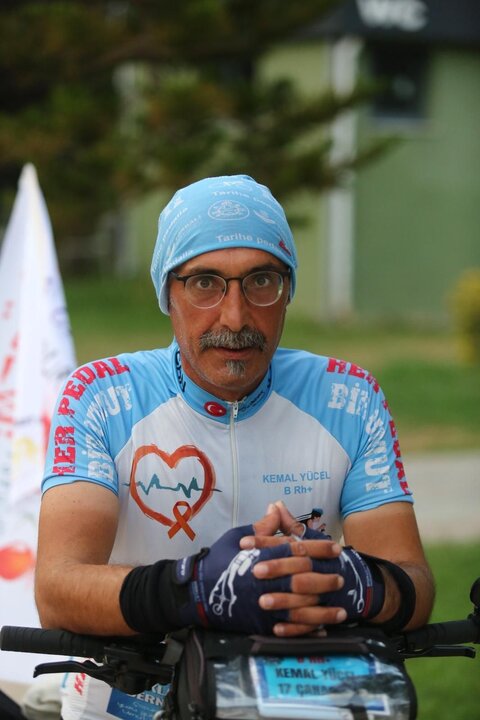 Çanakkale’den Minab’a çevrilen pedallar: Savaşa değil, çocuklara umut taşıyacaklar