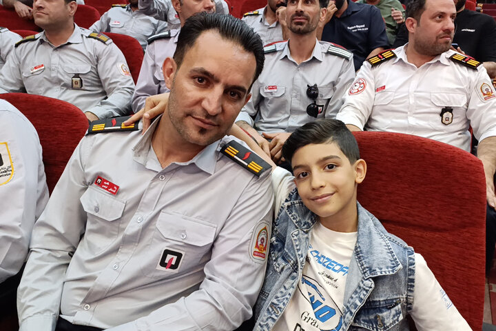 زندگی پشت لباس آتشنشانی؛یک طرف آتش، یک طرف آغوش خانواده