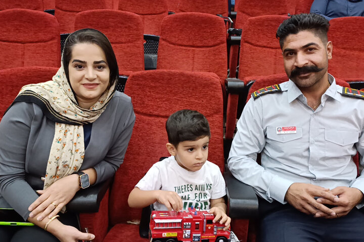 زندگی پشت لباس آتشنشانی؛یک طرف آتش، یک طرف آغوش خانواده