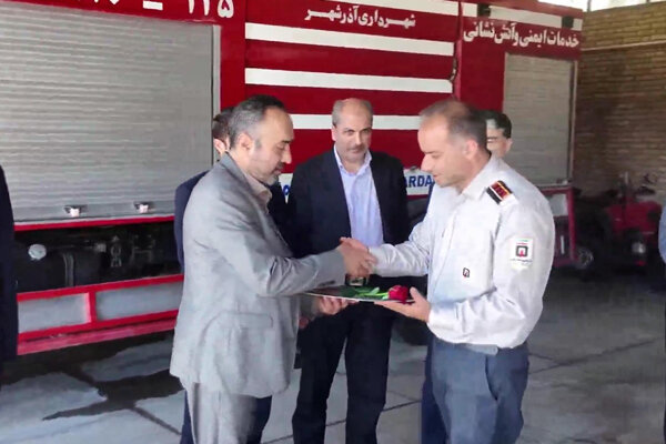 امکانات آتش نشانی جوابگوی نیاز آذرشهر نیست