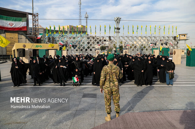 آموزش <a href='https://sayeb.ir/tag/%d8%ac%d8%a7%d9%86%d9%81%d8%af%d8%a7'></div>جان‌فدا</a>یان در <a href='https://sayeb.ir/tag/%d9%85%db%8c%d8%af%d8%a7%d9%86-%d8%a7%d9%85%d8%a7%d9%85-%d8%ad%d8%b3%db%8c%d9%86%d8%b9'>میدان امام حسین(ع)</a>