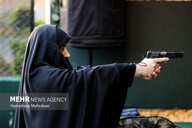 آموزش <a href='https://sayeb.ir/tag/%d8%ac%d8%a7%d9%86%d9%81%d8%af%d8%a7'></div>جان‌فدا</a>یان در <a href='https://sayeb.ir/tag/%d9%85%db%8c%d8%af%d8%a7%d9%86-%d8%a7%d9%85%d8%a7%d9%85-%d8%ad%d8%b3%db%8c%d9%86%d8%b9'>میدان امام حسین(ع)</a>