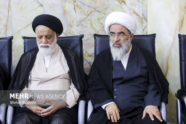 بزرگداشت هفتمین روز ارتحال آیتالله شبیری زنجانی در <a href='https://sayeb.ir/tag/%d9%82%d9%85'></div>قم</a>