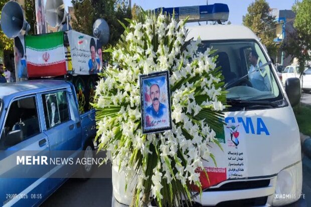کامیاران به استقبال شهید حیدر مرادی رفت؛ پیکر شهید در زادگاهش آرام گرف