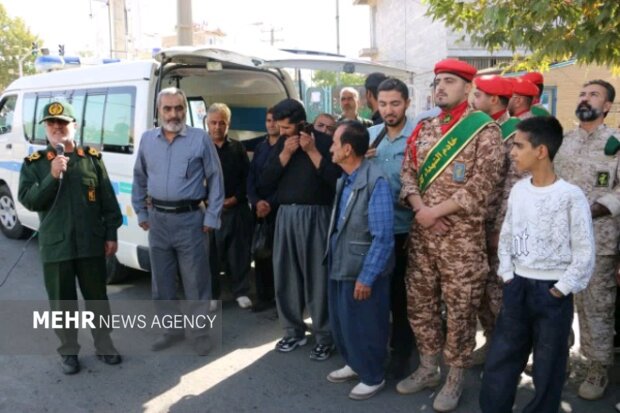 کامیاران به استقبال شهید حیدر مرادی رفت؛ پیکر شهید در زادگاهش آرام گرف