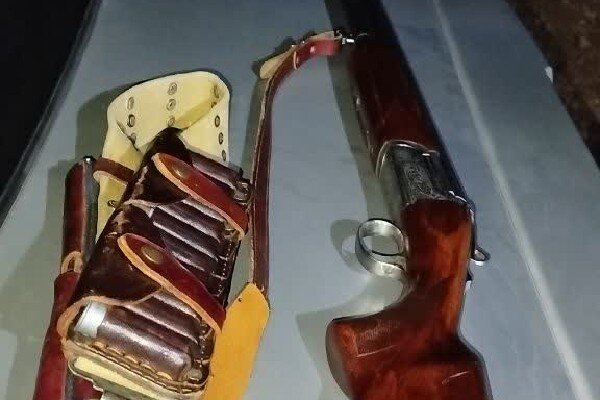 سلاح شکاری در خودروی مشکوک در قلاجه کشف شد