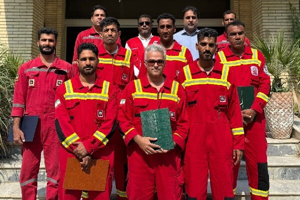 شهردار جاسک: آتشنشانان فرشتگان نجات دهنده جان انسانها هستند شهردار جاسک: آتشنشانان فرشتگان نجات دهنده جان انسانها هستند