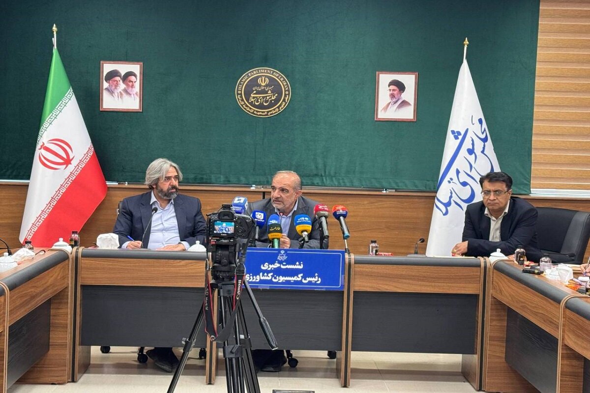 عسکری: درصورت مدیریت جهادی قوه مجریه می توان ماحصره را جبران کرد عسکری: درصورت مدیریت جهادی قوه مجریه می توان ماحصره را جبران کرد