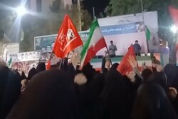 شیروان کماکان میزبان اجتماع شبانه مردم در حمایت از ایران عزیز
