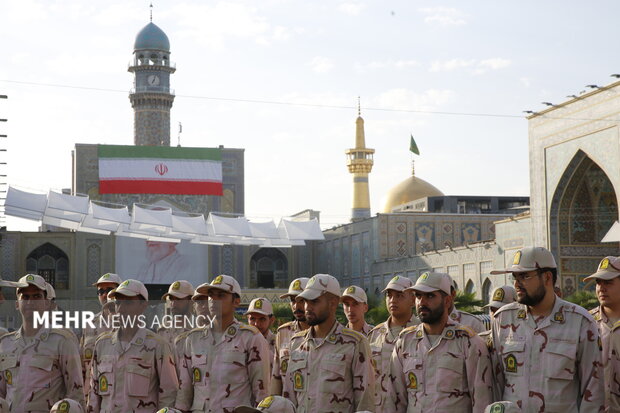 بزرگداشت مقام «سرباز» در حرم مطهر امام رضا(ع)