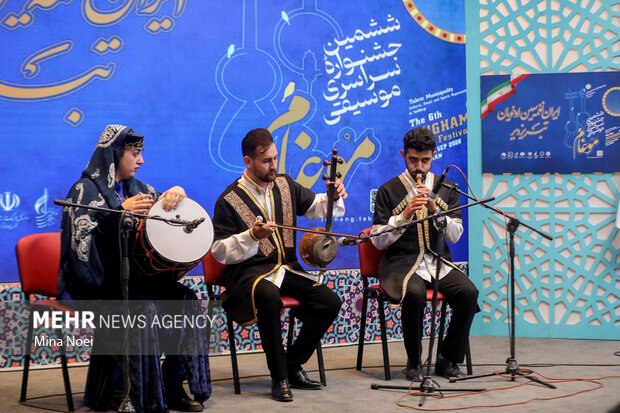 جشنواره موسیقی مقامی موغام در <a href='https://sayeb.ir/tag/%d8%aa%d8%a8%d8%b1%db%8c%d8%b2'></div>تبریز</a>