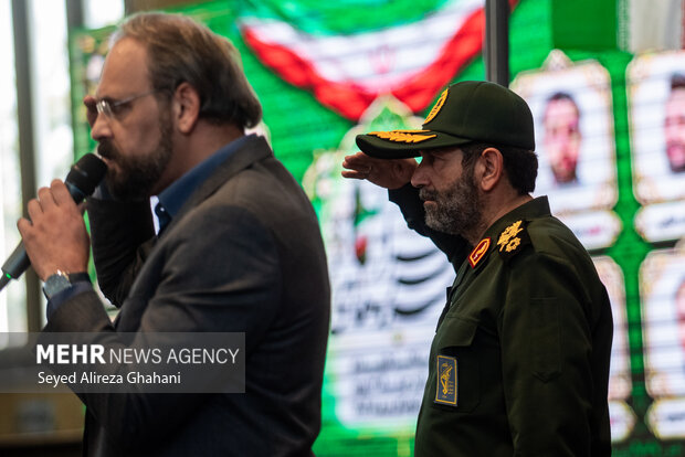 گرامیداشت شهدای جنگ و کودتای دی در تهران