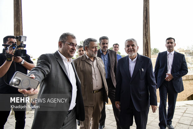 سفر وزیر میراث فرهنگی به اصفهان
