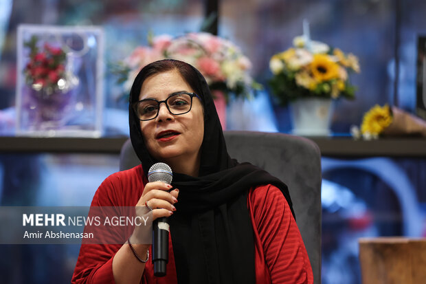 رونمایی کتاب آن‌ها که نمی‌شناختیم