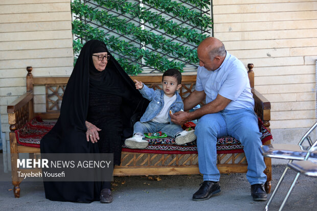 یک روز با سالمندان همدان