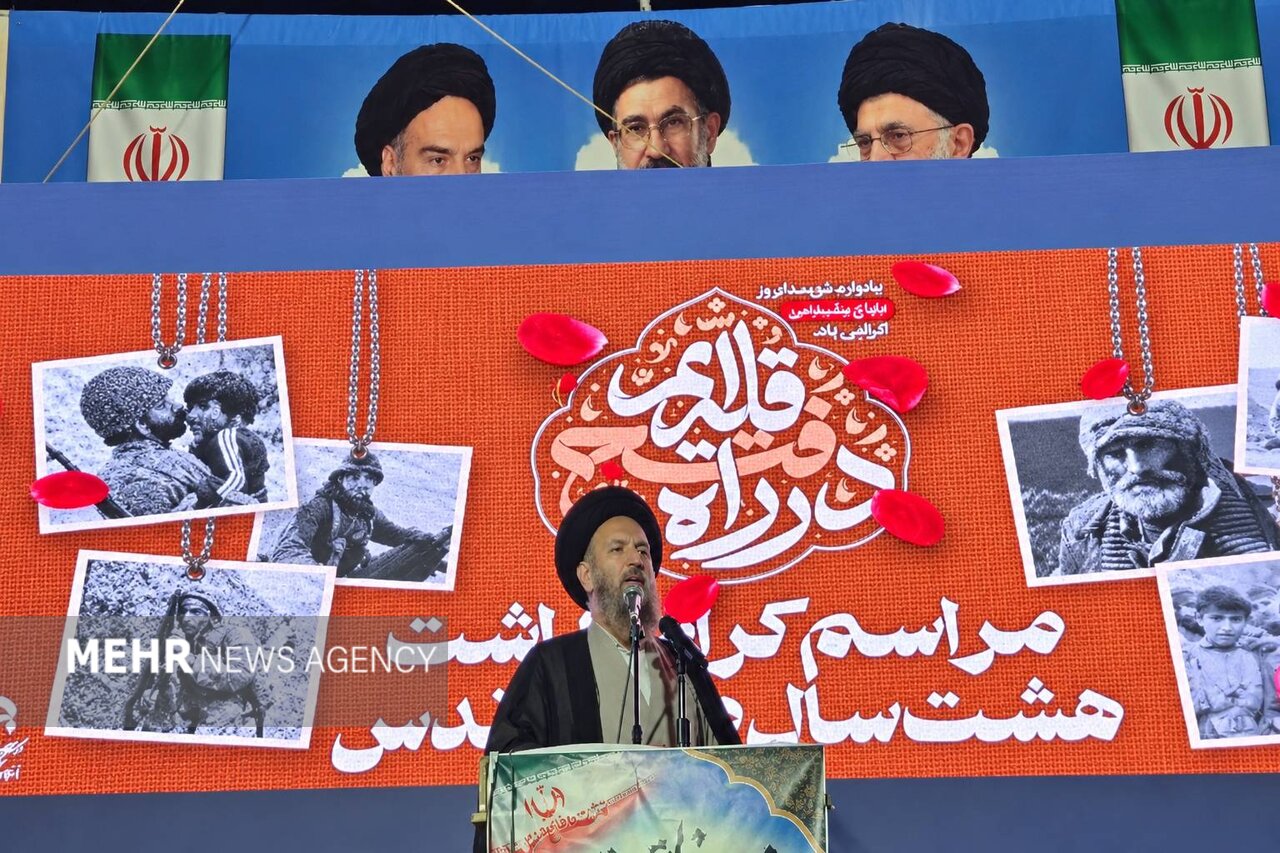 مقاومت، جهاد و شهادت سه عنصر ماندگاری انقلاب اسلامی است