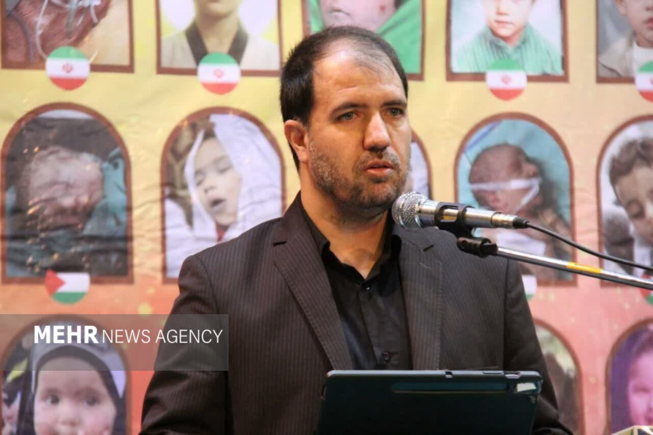 توزیع بسته‌های معیشتی و لوازم‌التحریر میان خانواده زندانیان صفادشت