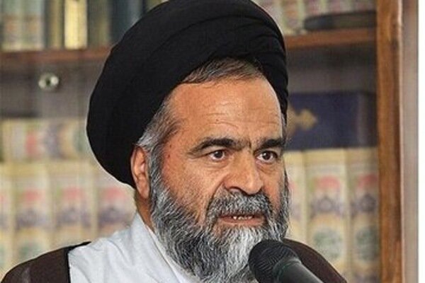 حسینی‌پور: خدمت به سالمندان نیازمند حفظ کرامت انسانی است