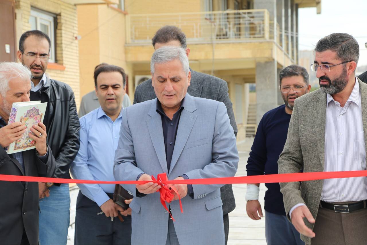 بهره‌برداری از نیروگاه خورشیدی ۴۰ کیلوواتی در بنیاد شهید تبریز