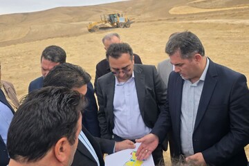 بنیاد مسکن جایگزین پیمانکار سایت ۳۸ هکتاری قره‌آغاج شد