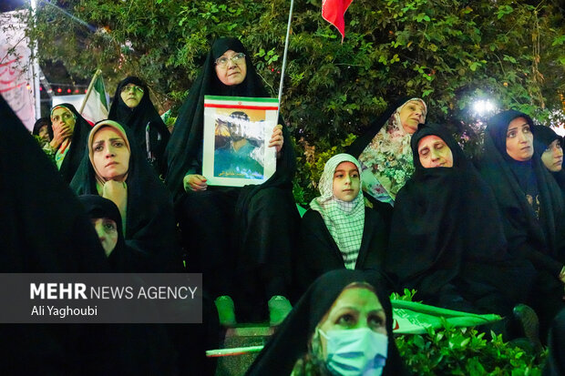 تکریم مادران شهدای گیلانی