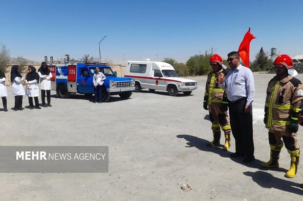 مانور روز ایمنی و آتشنشانی در یکی از واحدهای تولیدی زاهدان برگزار شد مانور روز ایمنی و آتشنشانی در یکی از واحدهای تولیدی زاهدان برگزار شد