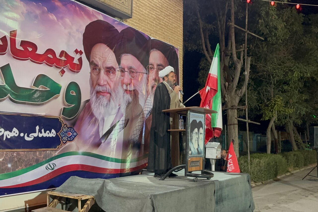 تحلیل خبر: خورشیدی:حضور مردم در اجتماعات شبانه نشانه‌ای ازحمایت انقلاب اسلامی است | مهر - کد 6c45