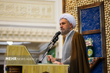 آیت الله دژکام: اقامه نماز پشتوانه پیروزی در میدان‌های مبارزه است