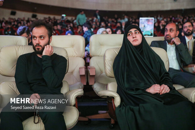 مراسم بزرگداشت دومین سالگرد فرماندهان شهید <a href='https://sayeb.ir/tag/%d8%ac%d8%a8%d9%87%d9%87-%d9%85%d9%82%d8%a7%d9%88%d9%85%d8%aa'></div>جبهه مقاومت</a>