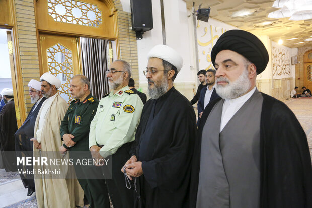 مراسم دومین سالگرد <a href='https://sayeb.ir/tag/%d8%b4%d9%87%d8%a7%d8%af%d8%aa-%d8%b3%db%8c%d8%af-%d8%ad%d8%b3%d9%86-%d9%86%d8%b5%d8%b1%d8%a7%d9%84%d9%84%d9%87'></div>شهادت سید حسن نصرالله</a> در <a href='https://sayeb.ir/tag/%d9%82%d9%85'>قم</a>