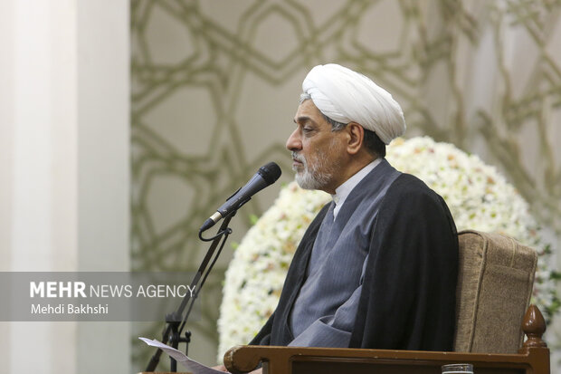 مراسم دومین سالگرد <a href='https://sayeb.ir/tag/%d8%b4%d9%87%d8%a7%d8%af%d8%aa-%d8%b3%db%8c%d8%af-%d8%ad%d8%b3%d9%86-%d9%86%d8%b5%d8%b1%d8%a7%d9%84%d9%84%d9%87'></div>شهادت سید حسن نصرالله</a> در <a href='https://sayeb.ir/tag/%d9%82%d9%85'>قم</a>