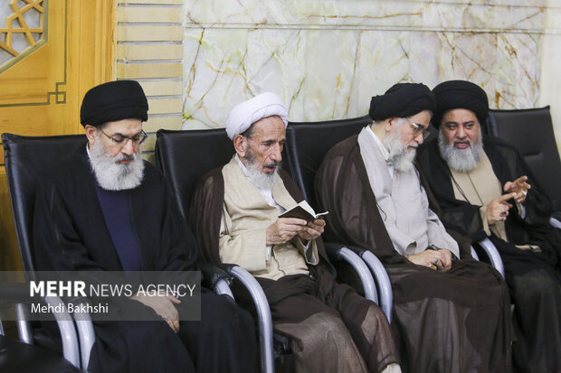 مراسم دومین سالگرد <a href='https://sayeb.ir/tag/%d8%b4%d9%87%d8%a7%d8%af%d8%aa-%d8%b3%db%8c%d8%af-%d8%ad%d8%b3%d9%86-%d9%86%d8%b5%d8%b1%d8%a7%d9%84%d9%84%d9%87'></div>شهادت سید حسن نصرالله</a> در <a href='https://sayeb.ir/tag/%d9%82%d9%85'>قم</a>