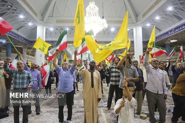 مراسم دومین سالگرد <a href='https://sayeb.ir/tag/%d8%b4%d9%87%d8%a7%d8%af%d8%aa-%d8%b3%db%8c%d8%af-%d8%ad%d8%b3%d9%86-%d9%86%d8%b5%d8%b1%d8%a7%d9%84%d9%84%d9%87'></div>شهادت سید حسن نصرالله</a> در <a href='https://sayeb.ir/tag/%d9%82%d9%85'>قم</a>