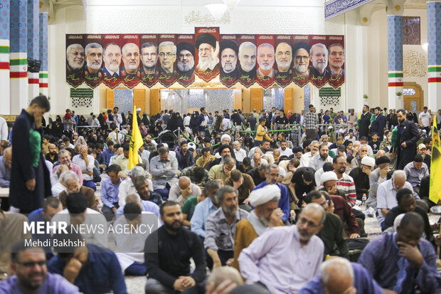 مراسم دومین سالگرد <a href='https://sayeb.ir/tag/%d8%b4%d9%87%d8%a7%d8%af%d8%aa-%d8%b3%db%8c%d8%af-%d8%ad%d8%b3%d9%86-%d9%86%d8%b5%d8%b1%d8%a7%d9%84%d9%84%d9%87'></div>شهادت سید حسن نصرالله</a> در <a href='https://sayeb.ir/tag/%d9%82%d9%85'>قم</a>