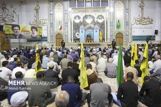 مراسم دومین سالگرد <a href='https://sayeb.ir/tag/%d8%b4%d9%87%d8%a7%d8%af%d8%aa-%d8%b3%db%8c%d8%af-%d8%ad%d8%b3%d9%86-%d9%86%d8%b5%d8%b1%d8%a7%d9%84%d9%84%d9%87'></div>شهادت سید حسن نصرالله</a> در <a href='https://sayeb.ir/tag/%d9%82%d9%85'>قم</a>