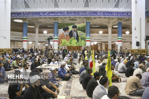 مراسم دومین سالگرد <a href='https://sayeb.ir/tag/%d8%b4%d9%87%d8%a7%d8%af%d8%aa-%d8%b3%db%8c%d8%af-%d8%ad%d8%b3%d9%86-%d9%86%d8%b5%d8%b1%d8%a7%d9%84%d9%84%d9%87'></div>شهادت سید حسن نصرالله</a> در <a href='https://sayeb.ir/tag/%d9%82%d9%85'>قم</a>