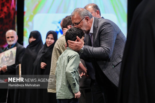 مراسم بزرگداشت روز سالمند «سایتون مستدام»